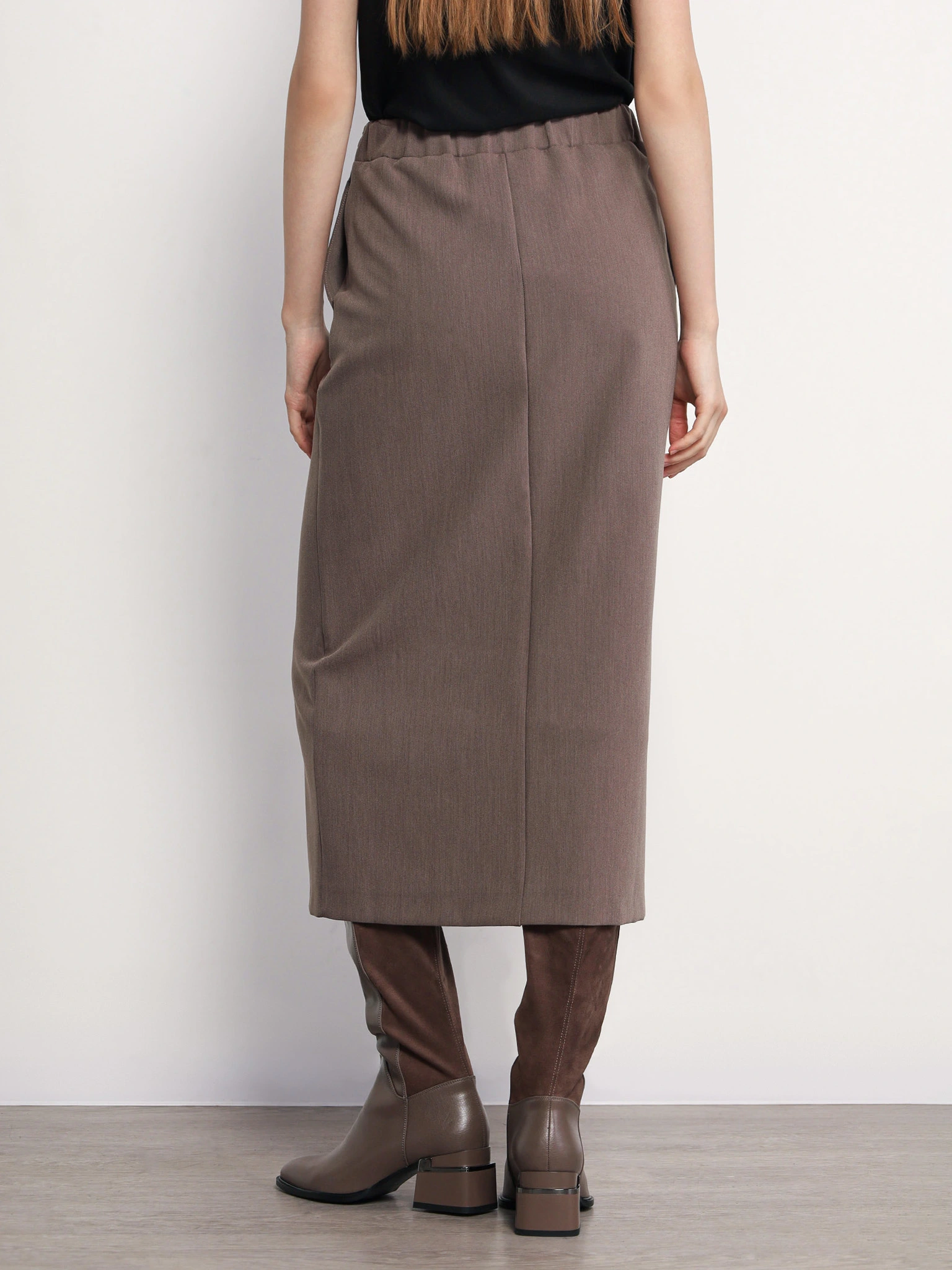 Юбка серого цвета с эластичным поясом